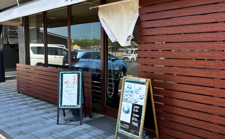 洋食 Kirra（大津朝倉）の外観