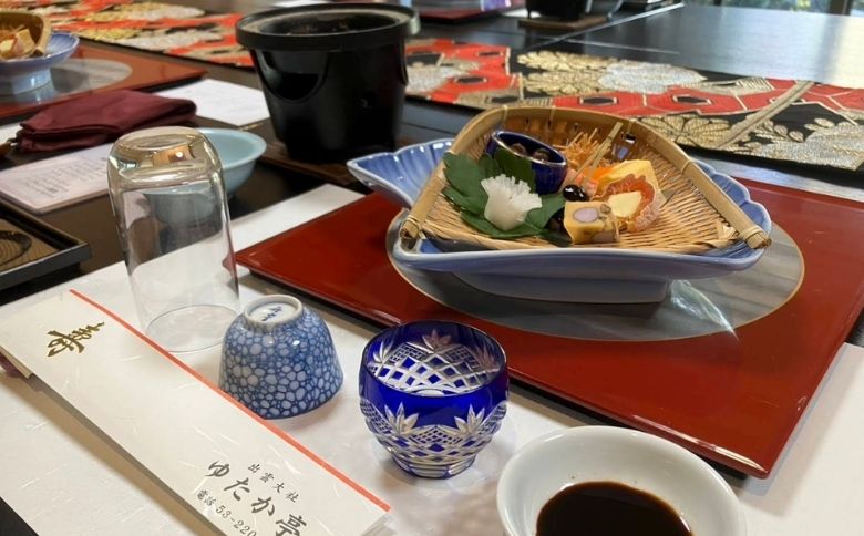 顔合わせの食事