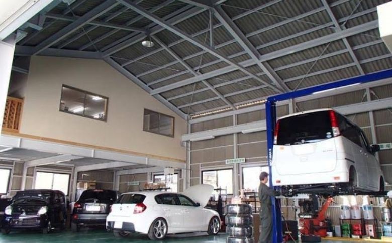 車修理店
