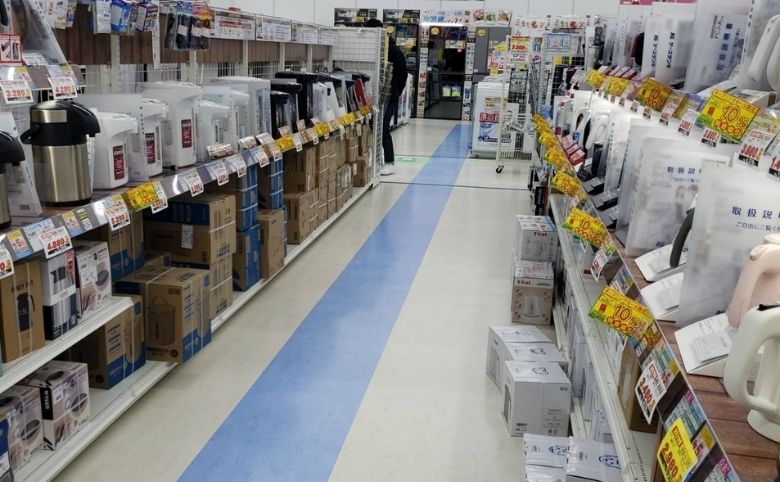 家電屋店内