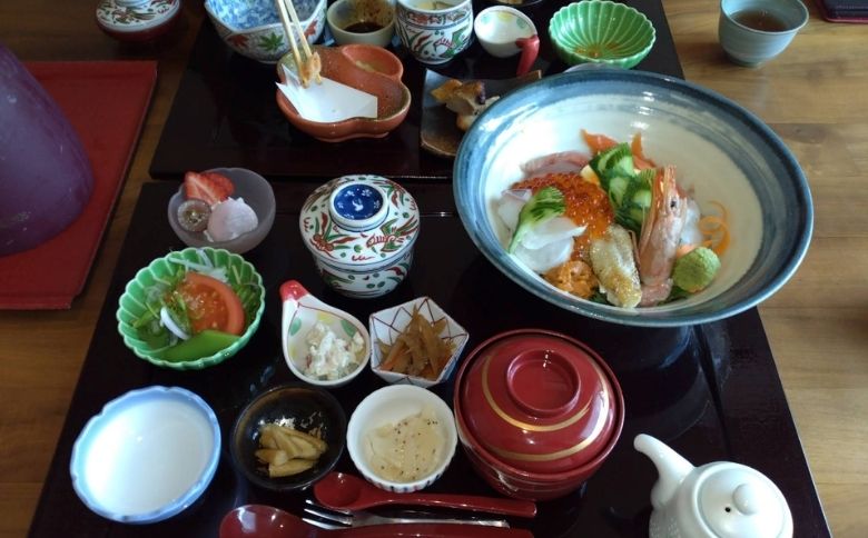 顔合わせの食事