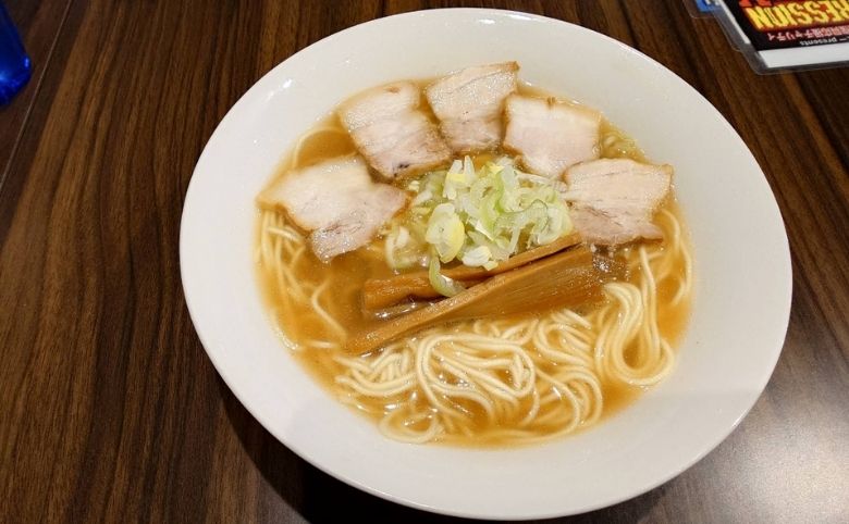 とんこつラーメン