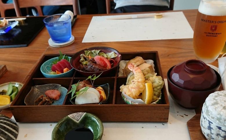 顔合わせの食事