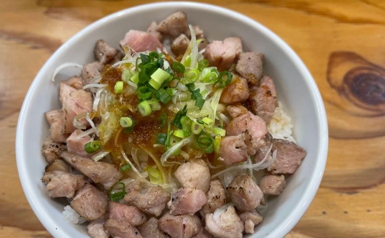 チャーシュー丼