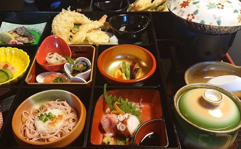 顔合わせの食事