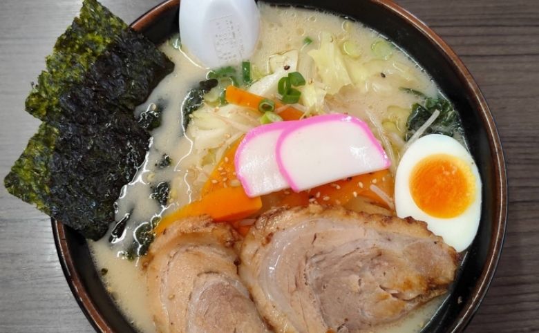 とんこつラーメン