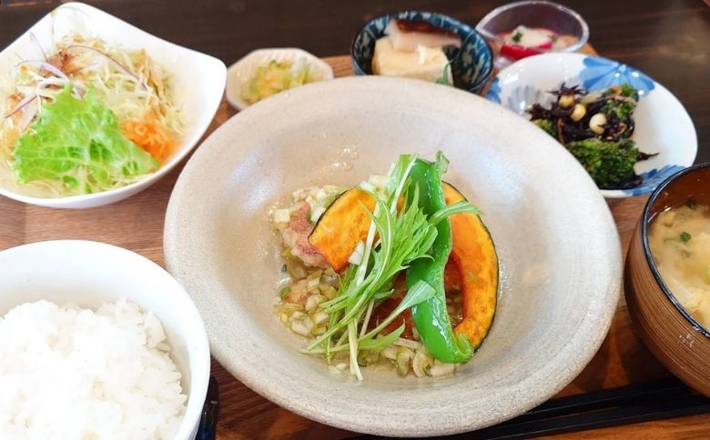 早朝営業モーニング