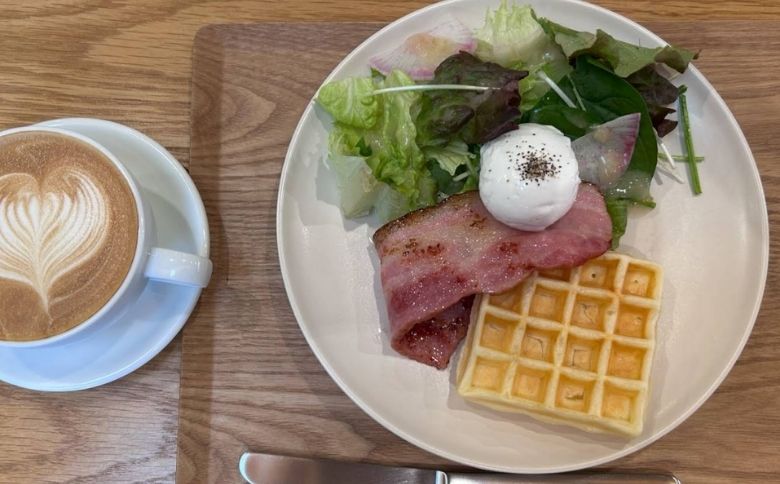 早朝営業モーニング