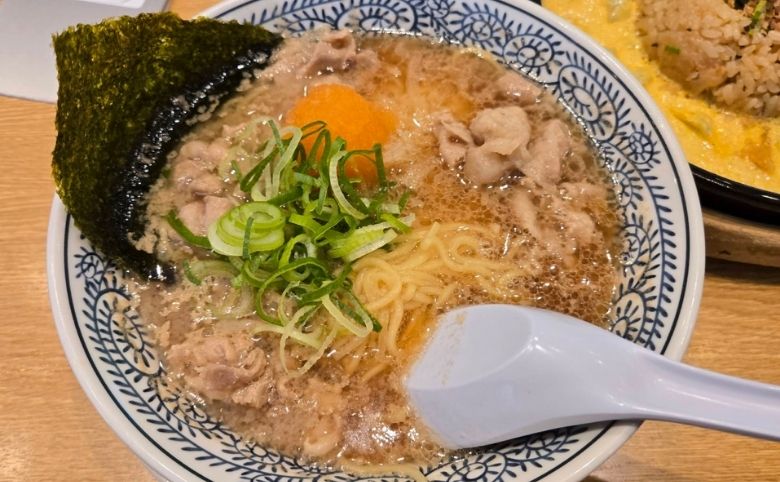 とんこつラーメン