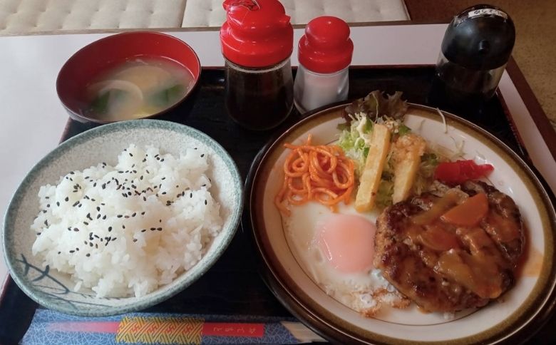 早朝営業モーニング