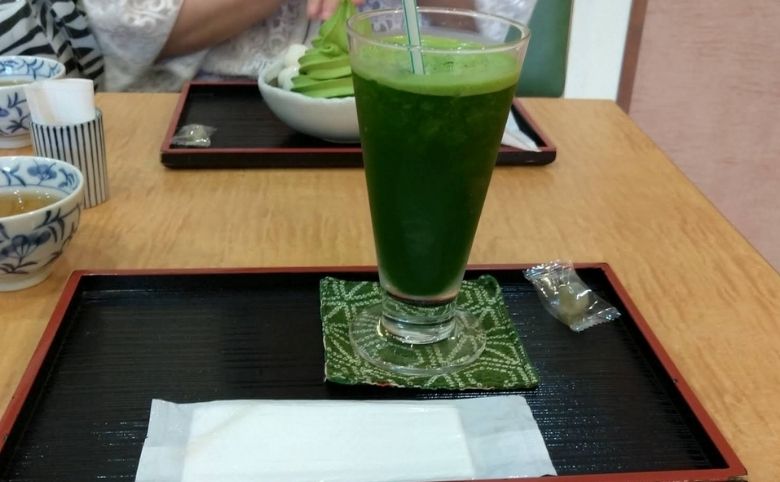 カフェでの食事