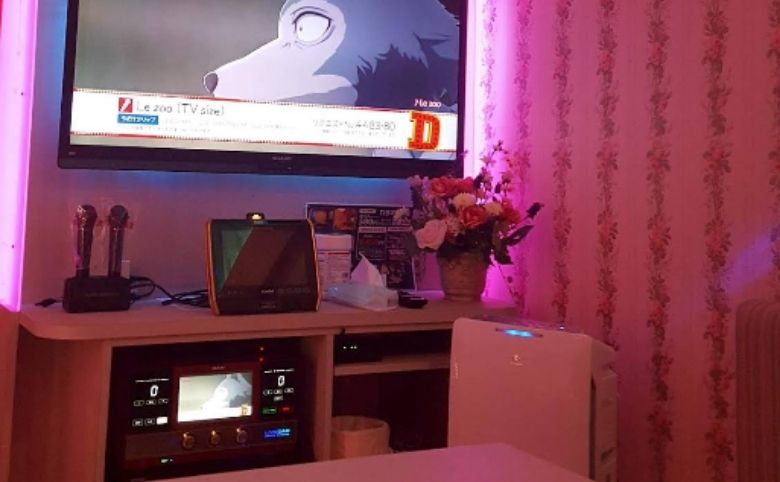 カラオケルーム