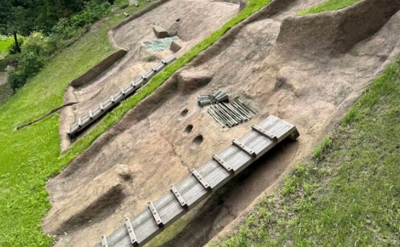 荒神谷遺跡（こうじんだにいせき）