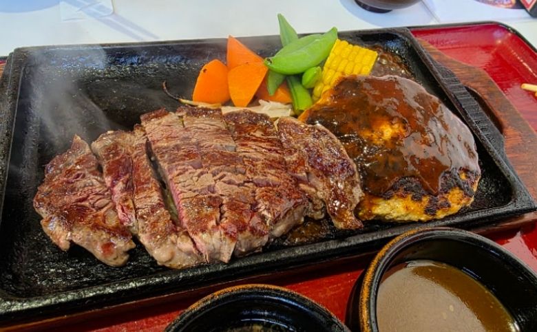 出雲の国 みみてい（天神町）のハンバーグ