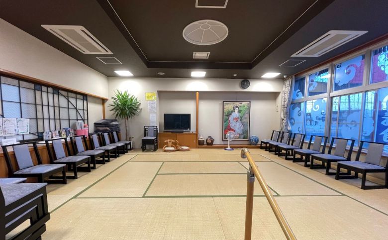 温泉店内