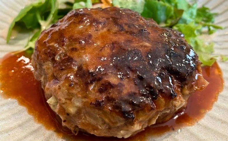 笑がお食堂にこに（平田町）のハンバーグ
