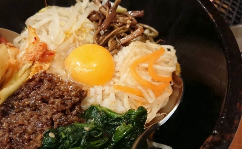 石焼ビビンバ