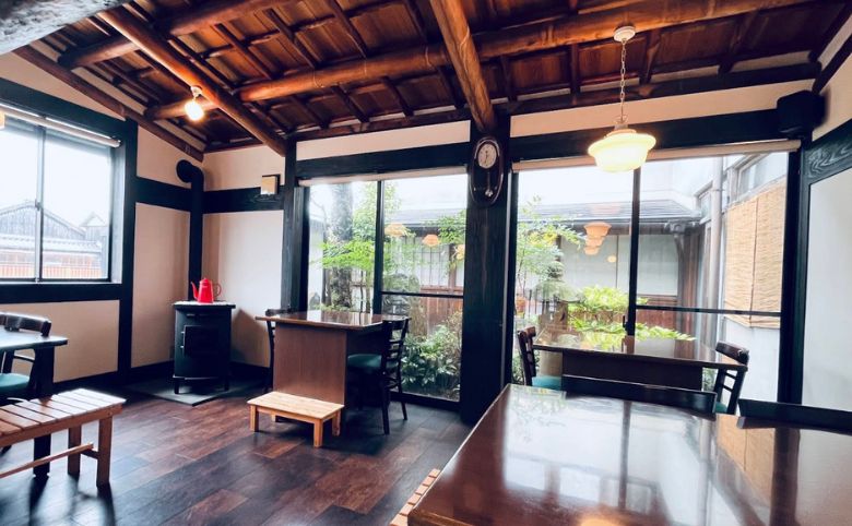 店内