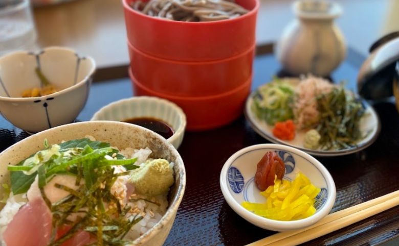 割子そばセット