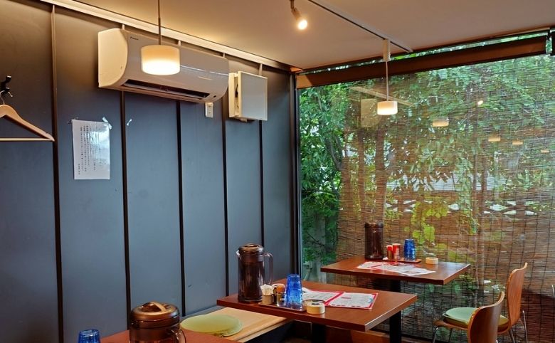 店内
