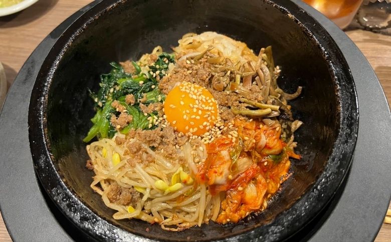 石焼ビビンバ