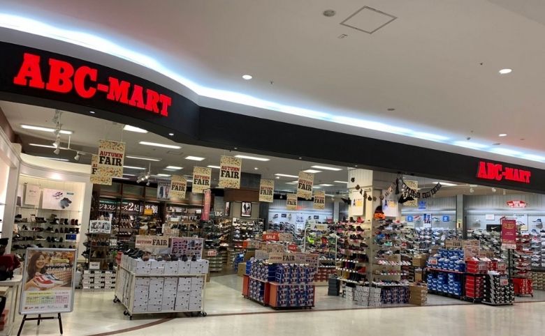 シューズショップ店内