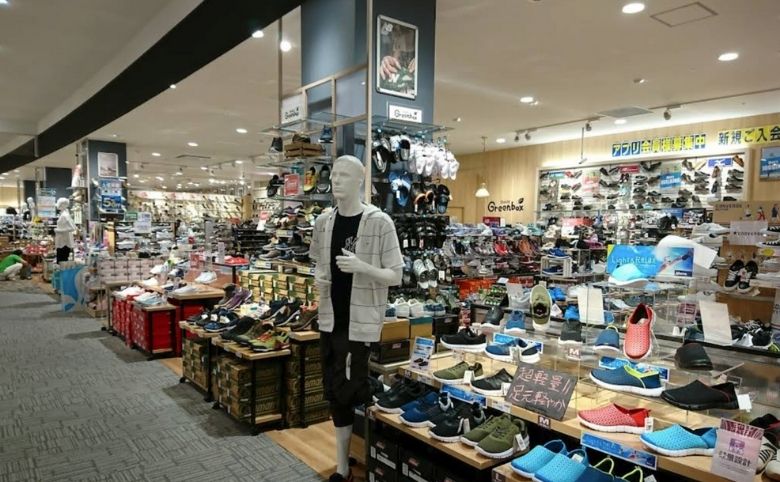 シューズショップ店内