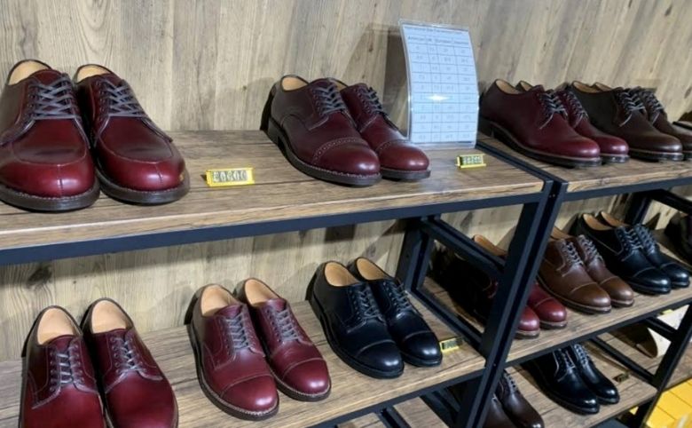 シューズショップ店内