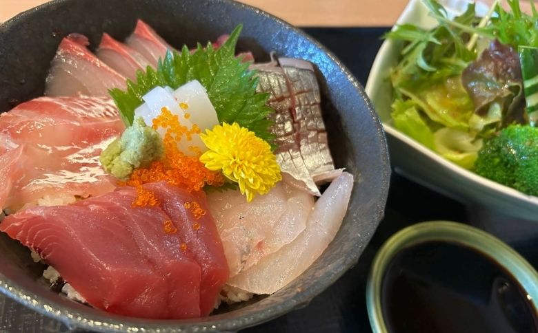海鮮丼