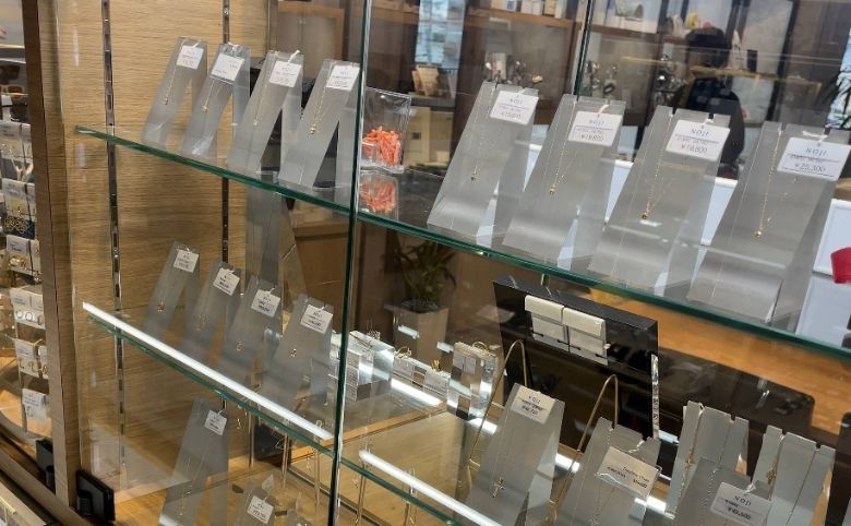 宝石店店内