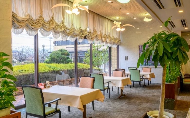 レストランくにびき（塩冶有原町）の店内