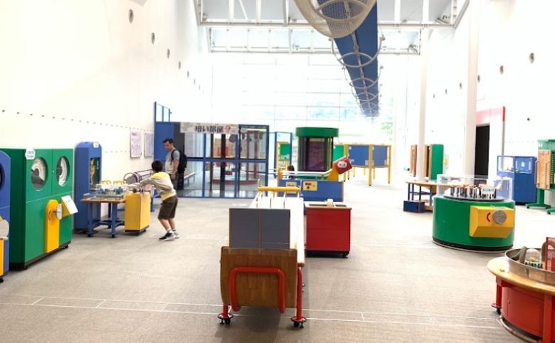 出雲科学館の館内