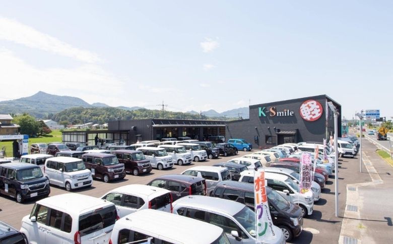 中古車ショップ