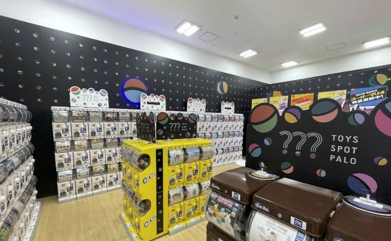 ガチャガチャ店内