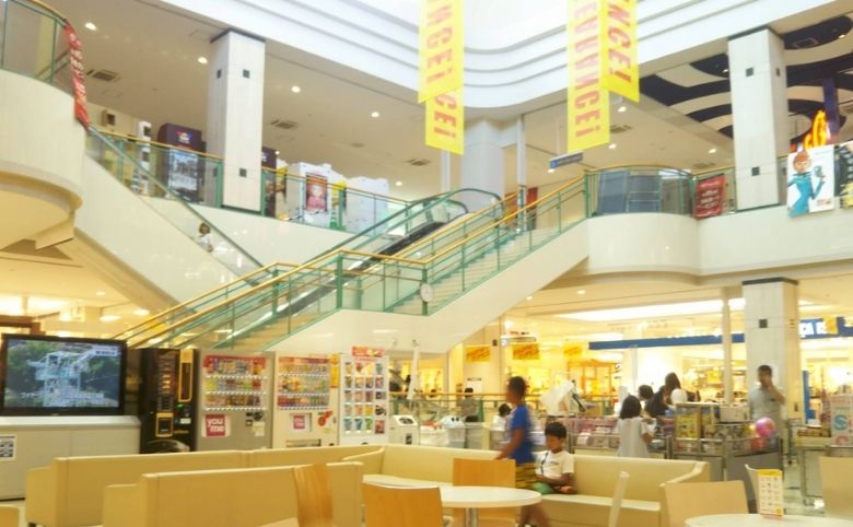 ガチャガチャ店内