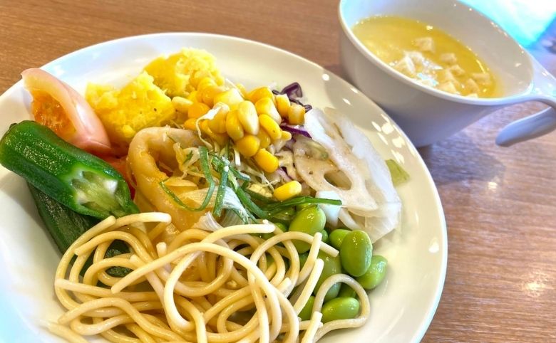 ファミレス食事