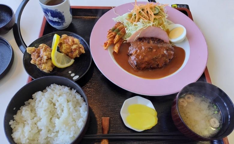 ファミレス食事