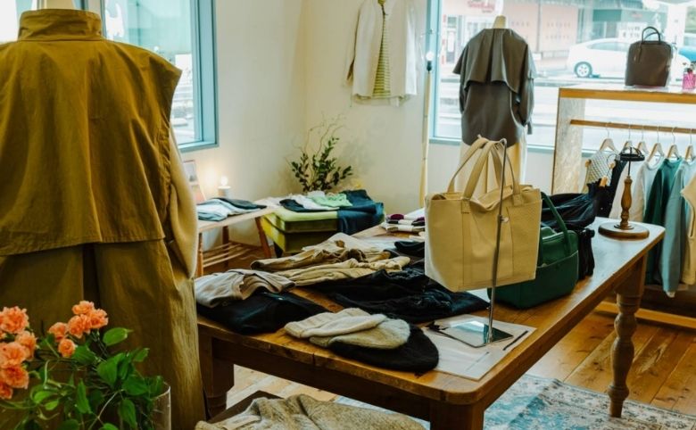 セレクトショップ店内