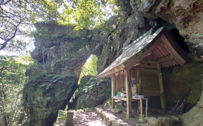 韓竈神社（からかまじんじゃ）