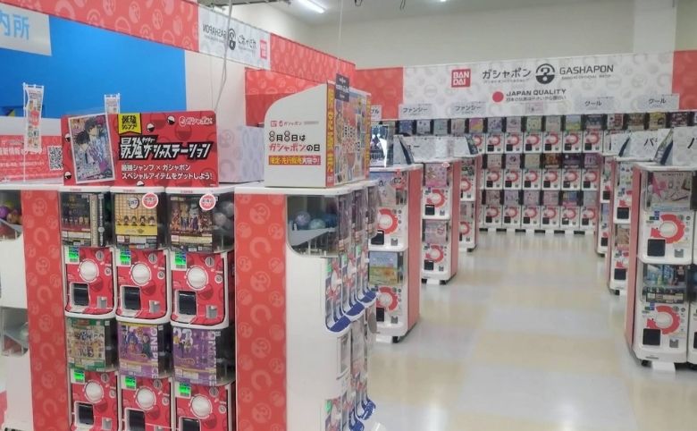 ガチャガチャ店内