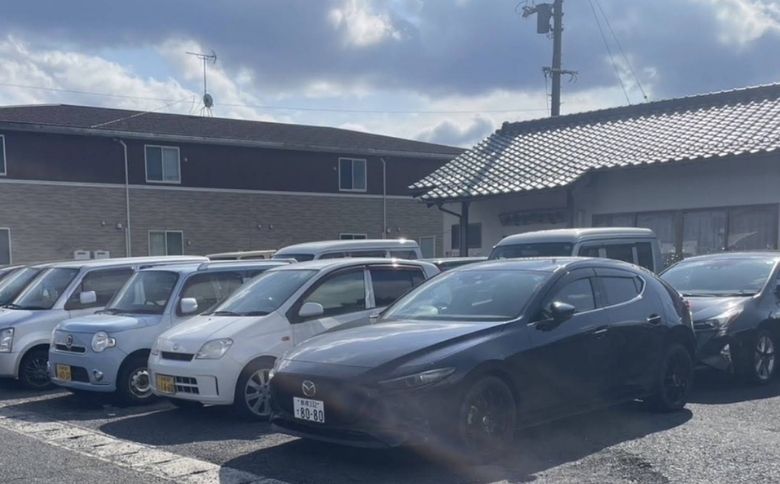 中古車ショップ