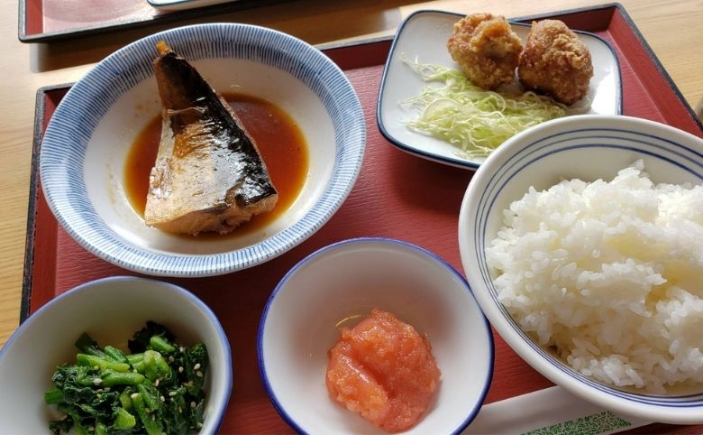 ファミレス食事