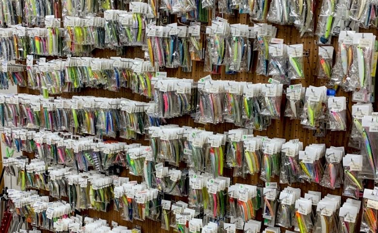 釣具屋店内