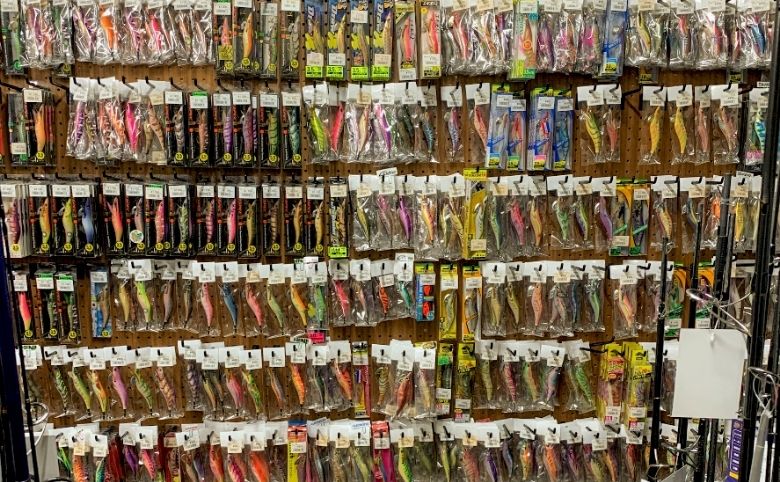 釣具屋店内