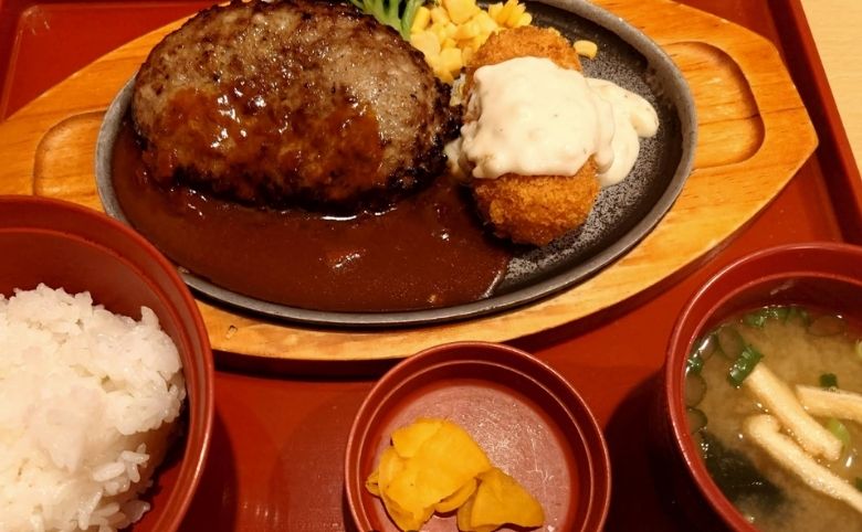 ファミレス食事