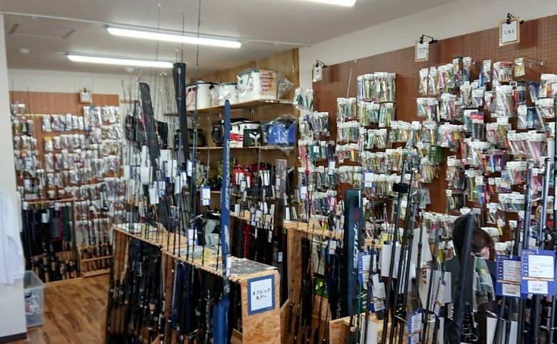 釣具屋店内