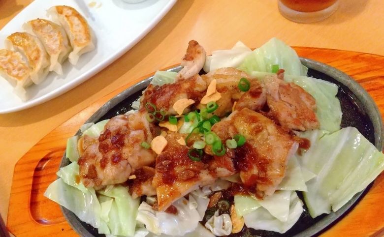 ファミレス食事