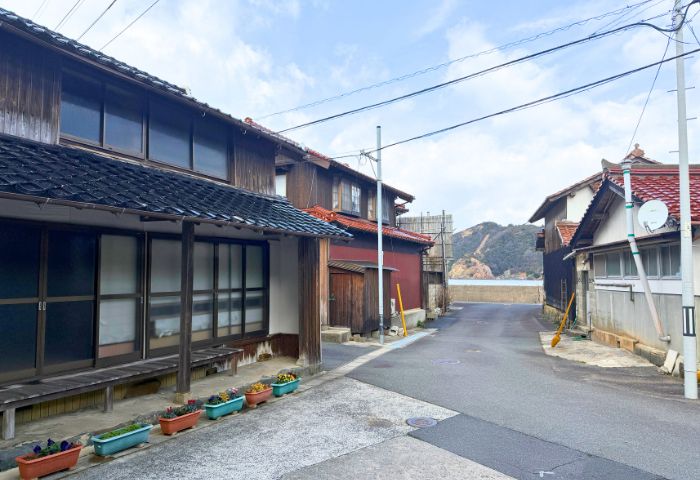 海が目の前の古民家